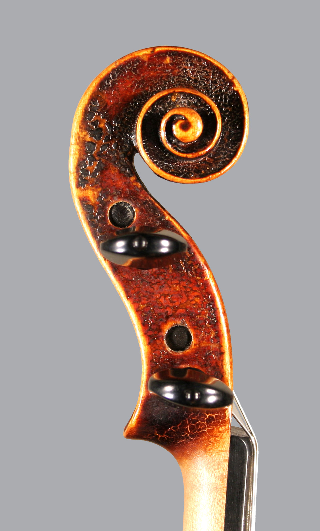 A rare, very fine old Italian violin made by Albani family ca. 1735. - Image 3