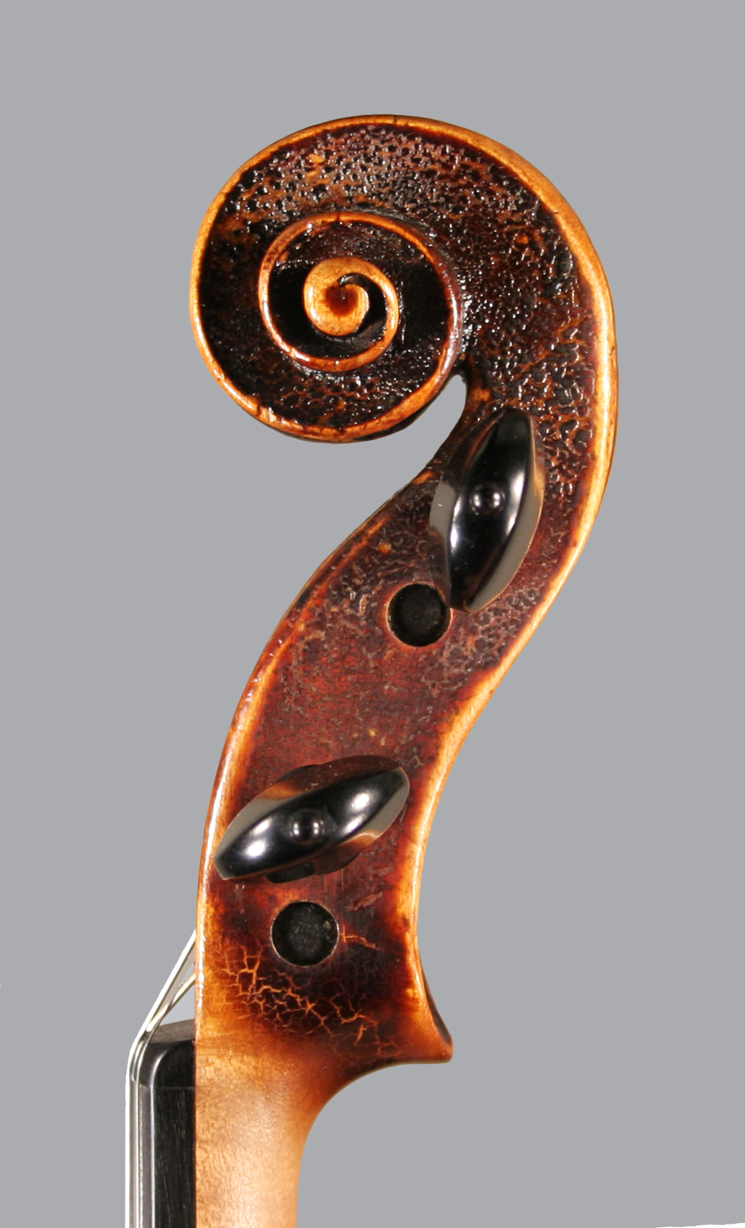 A rare, very fine old Italian violin made by Albani family ca. 1735. - Image 4
